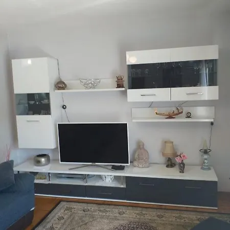 Nives * Smokvica (Korcula)