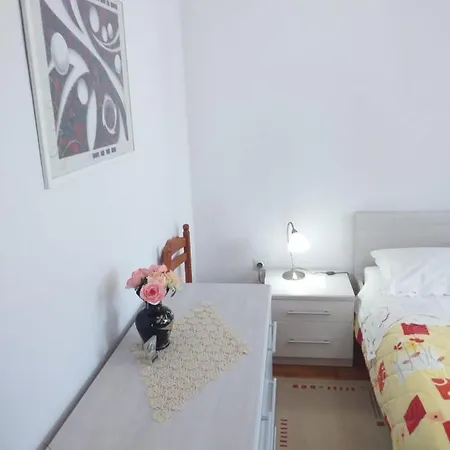 Nives * Smokvica (Korcula)