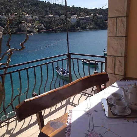Nives Apartament Smokvica (Korcula)