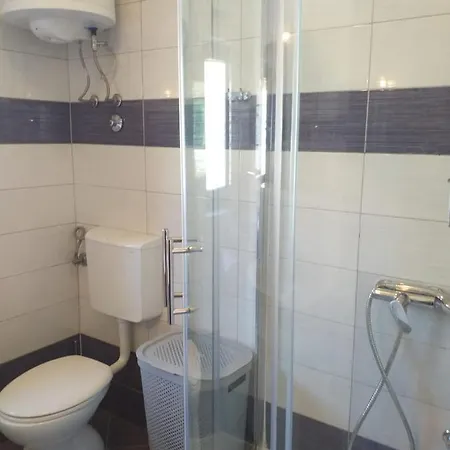 Nives * Smokvica (Korcula)