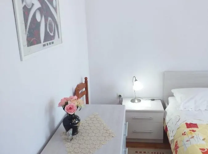 Nives * Smokvica (Korcula)