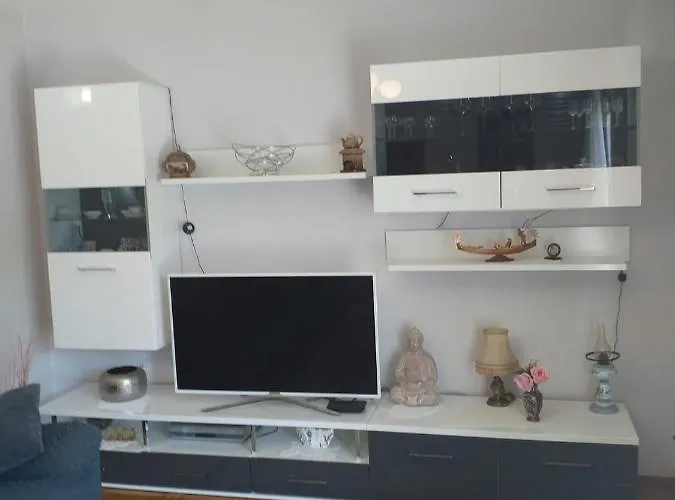 Nives * Smokvica (Korcula)