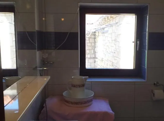Nives Apartment